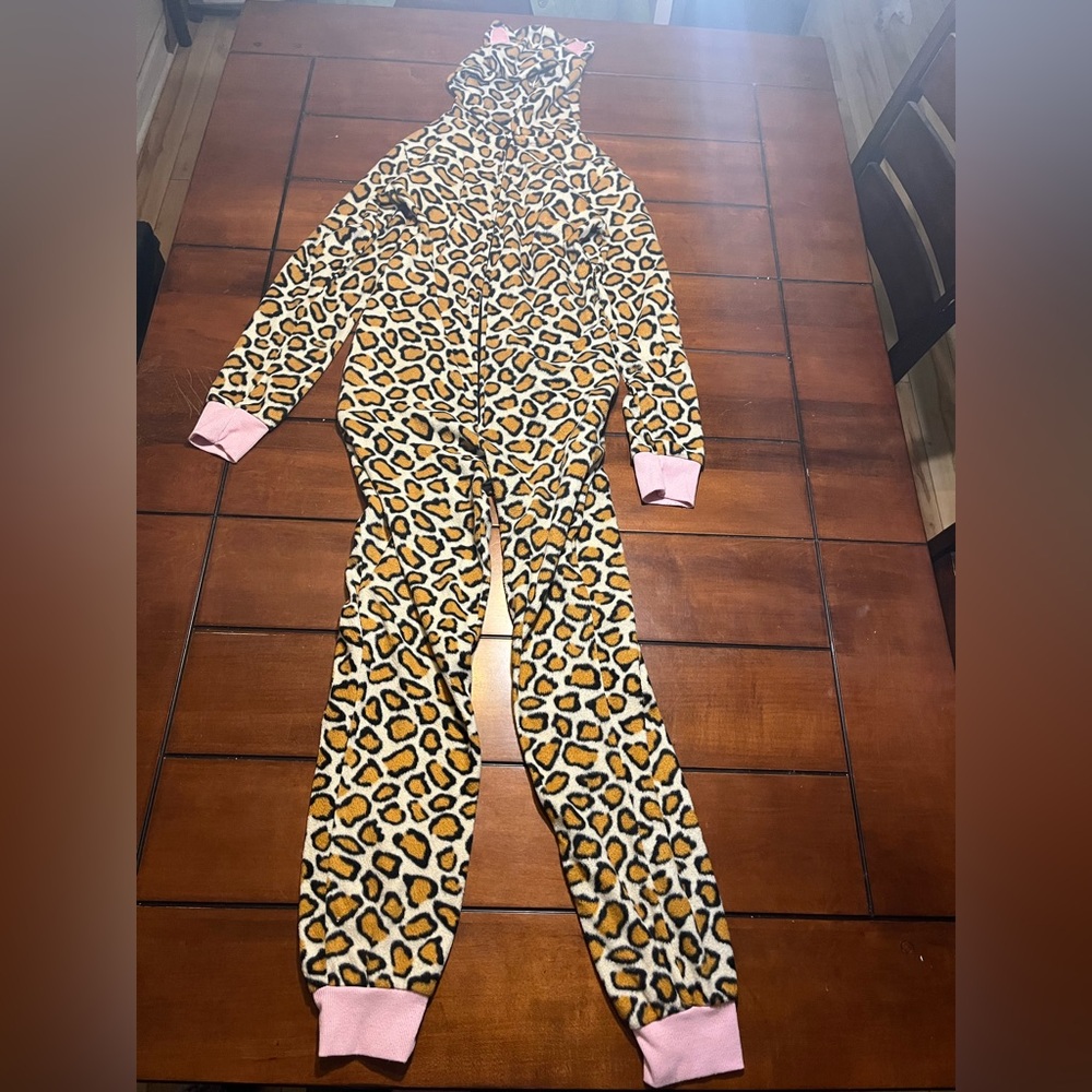 Leopard Print Kids Footie with Pink Cuffs